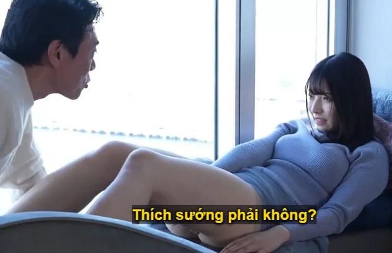 Buổi hẹn gặp giữa ông bác và cô diễn viên trẻ lần đầu chập chững nghề nghiệp tại nhà nghỉ sang trọng